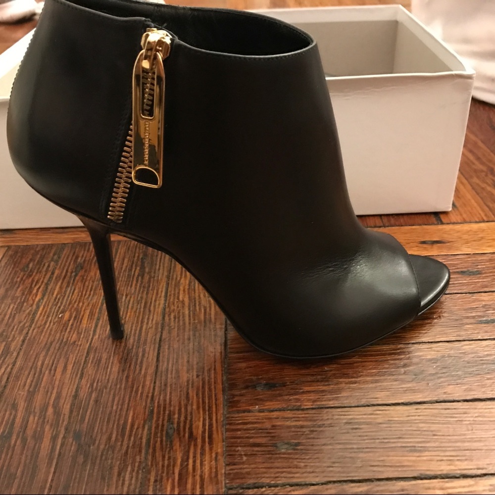 Burberry Assendon 100 Booties (Size 8) - Picture 4 of 5